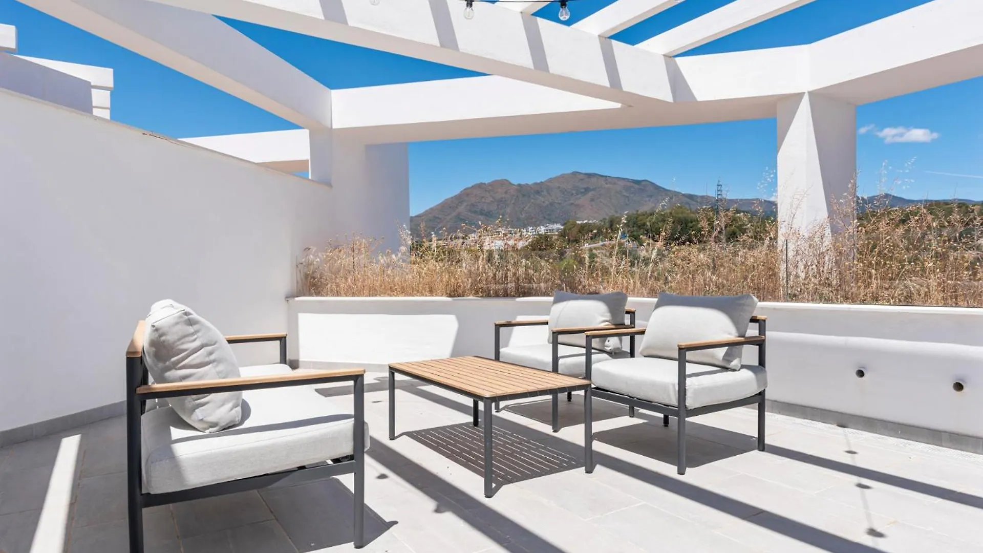 Casa Maddie - Panoramic View Penthouse Estepona 0*,