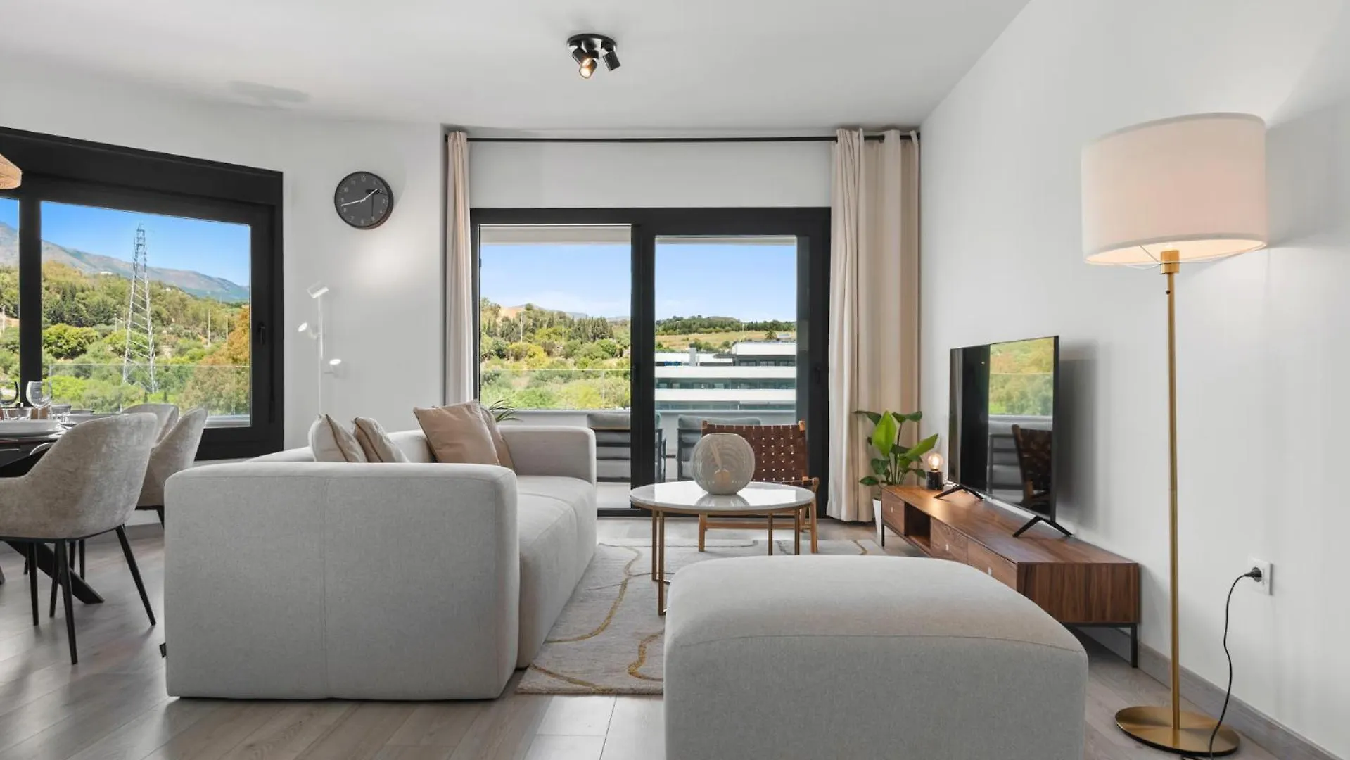Casa Maddie - Panoramic View Penthouse Estepona Apartment
